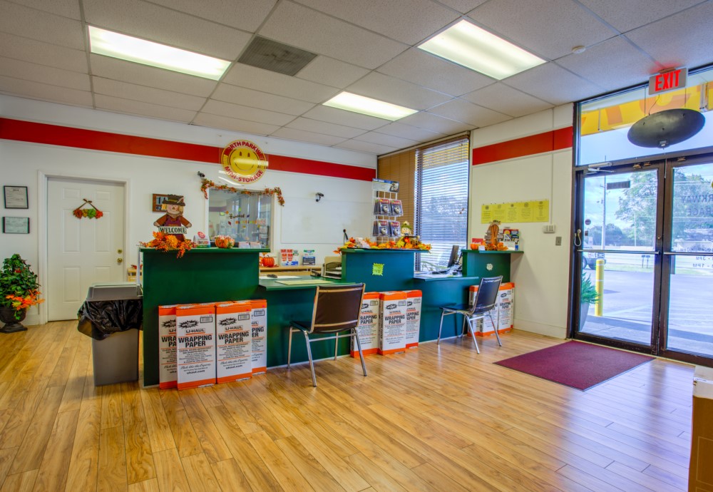 Interior Image1000